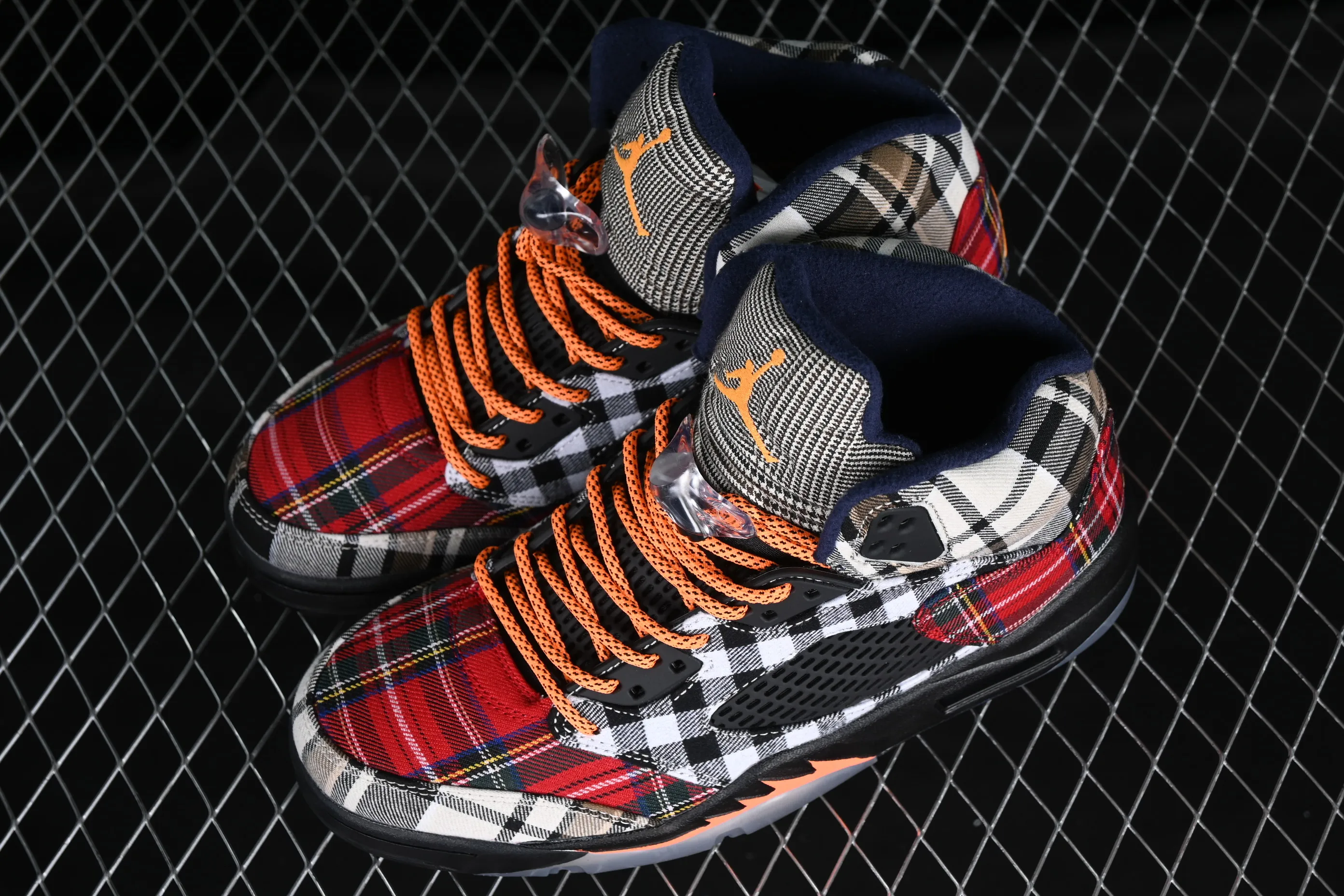 All categories Air Jordan Jordan series basketball shoes Air Jordan 5 Air Jordan 5 Retro "Plaid" AJ5 Joe 5 Christmas Carnival Scottish plaid fabric FD4814-008